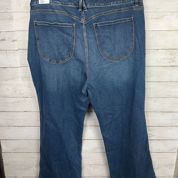 Lane Bryant Bootcut Body Icon Signature Fit Mid-Rise Jeans - Picture 2 of 4